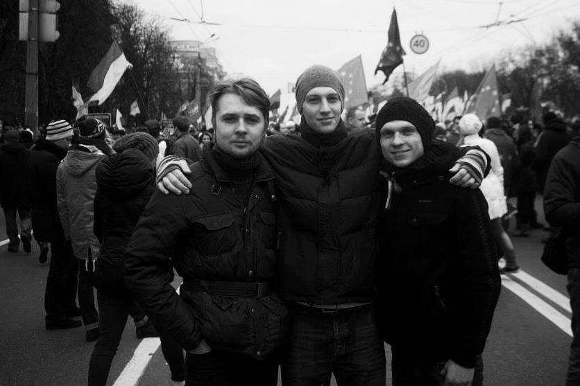 Артес Ясиновський (крайній зліва). Джерело – Український інститут національної пам’яті