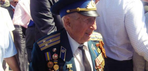 Борис Стекляр на Дні Перемоги в Рівному. Фото: istpravda.com.ua