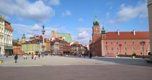 Замкова площа, колона Зигмунда ІІІ Вази і Королівський замок у Варшаві. / Фото Ігоря Тимоця.