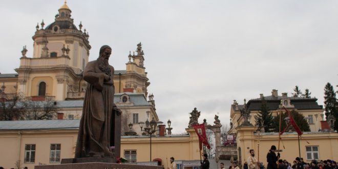 Пам'ятник Андрею Шептицькому у Львові. Фото: POLUKR.NET / Андрій Поліковський