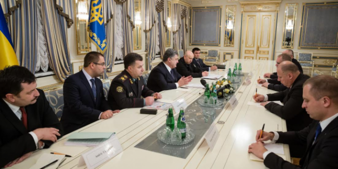 Зустріч керівників оборонних відомств 5 країн з Петром Порошенком. Фото: president.gov.ua