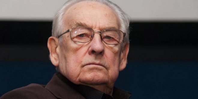 Анджей Вайда. Фото: peoples.ru